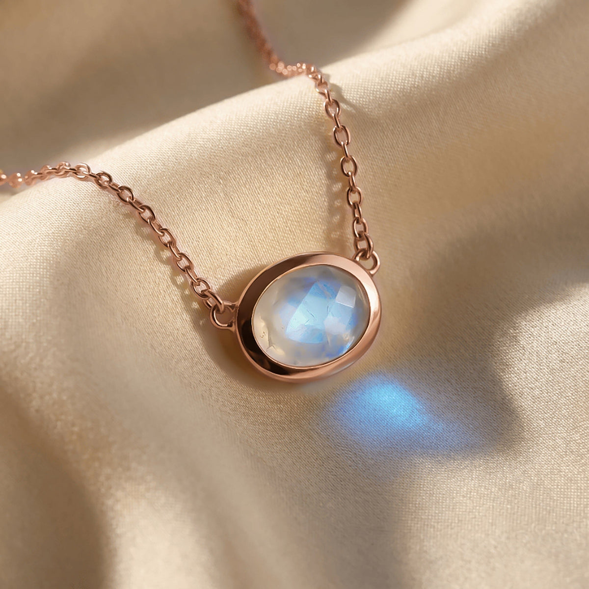 Moonstone Necklace - Skin-Touch