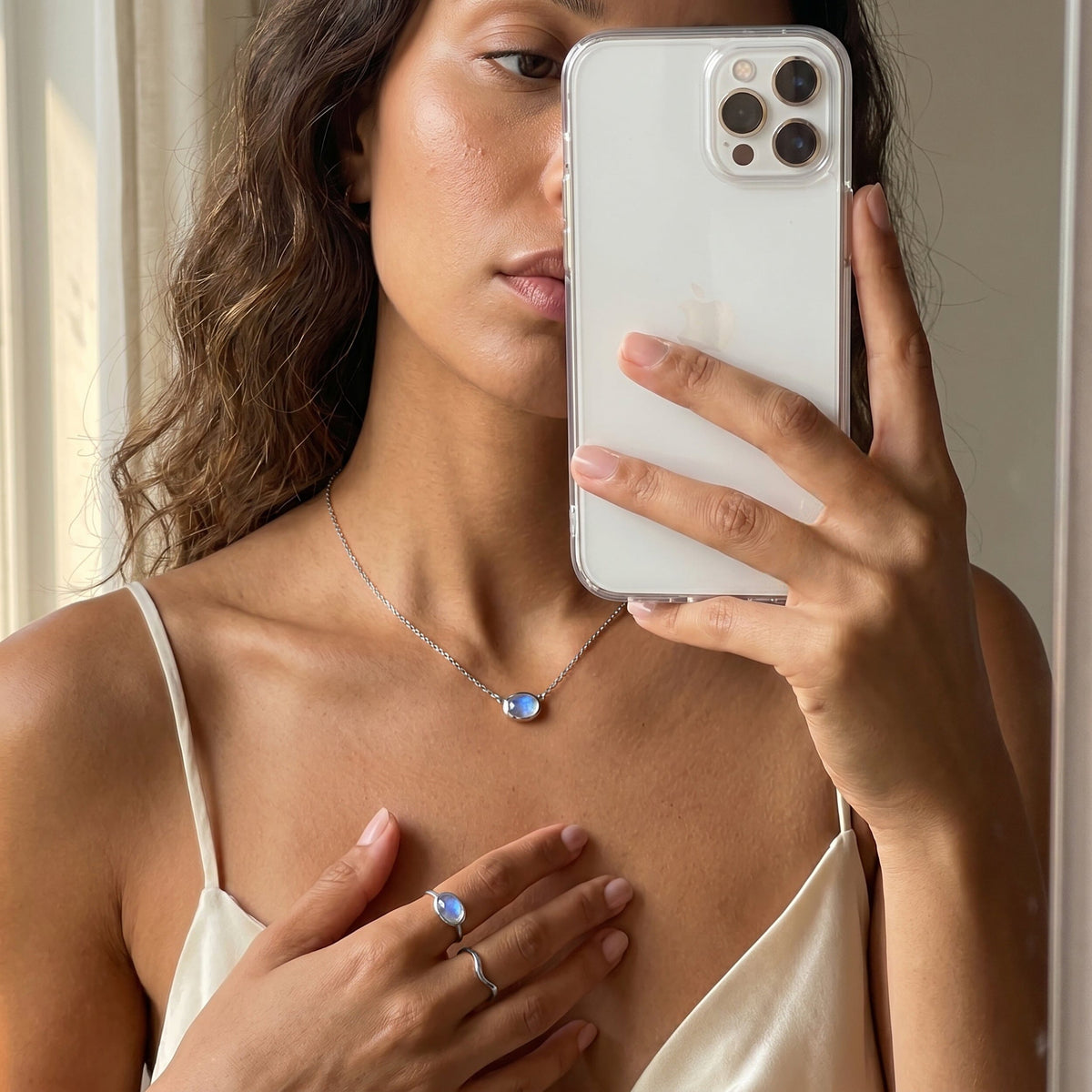 Moonstone Necklace - Skin-Touch