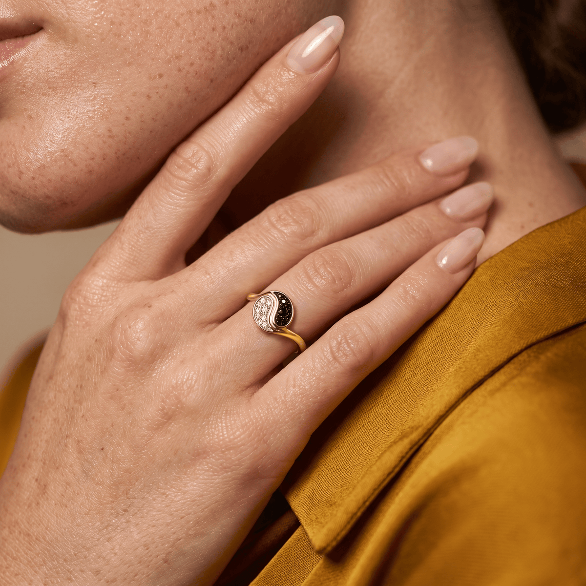 Black Spinel White Zircon Ring - Yin Yang